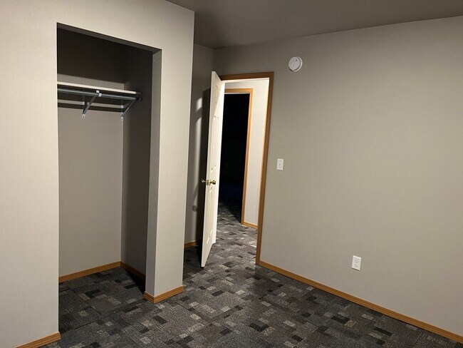 Foto del edificio - 304 E P St