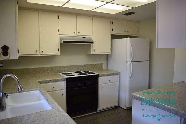 Foto del edificio - 5219 Gibbons Dr