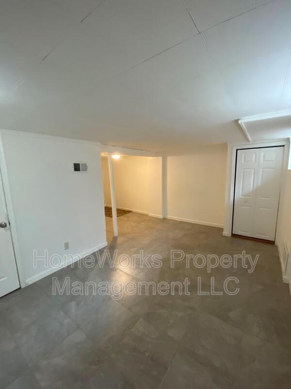 Building Photo - 510 Arsan Ave