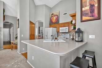Building Photo - 9733 E Holiday Way