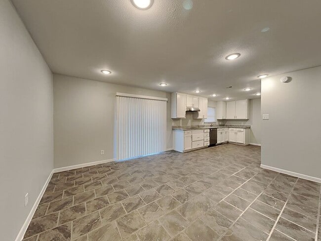 Foto del edificio - 3128 Royal Ln