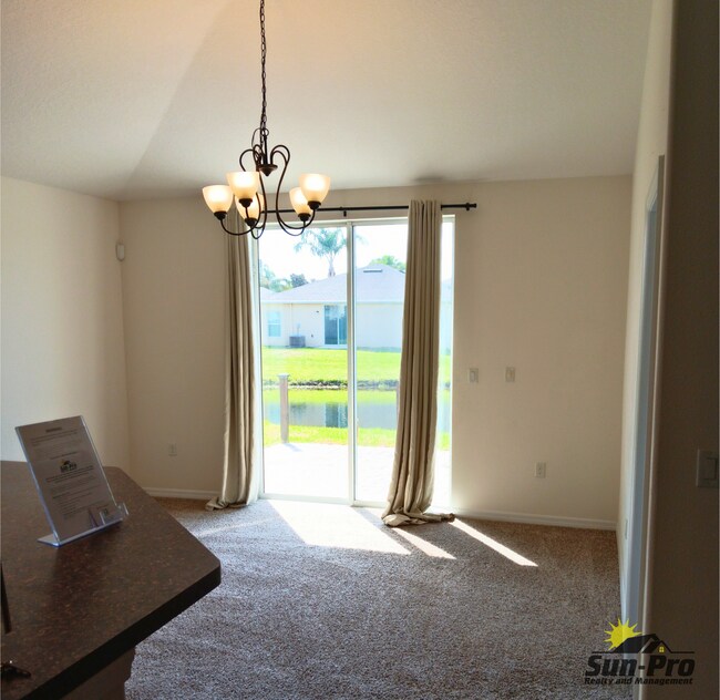 Foto del edificio - 5346 Peach Blossom Blvd