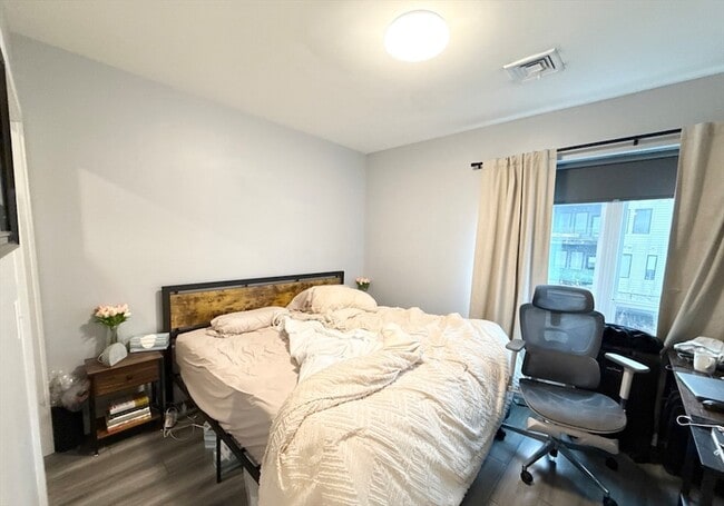 Photo - 55 W Fifth St Apartment