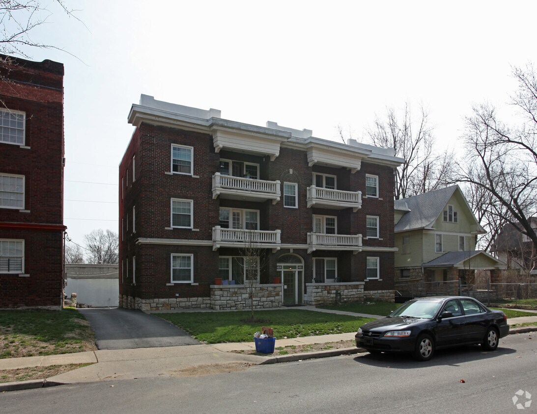 Building Photo - 4219-4221 Harrison St