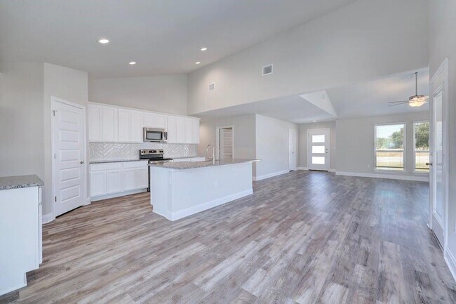 Building Photo - 2105 Valley Forge Cove