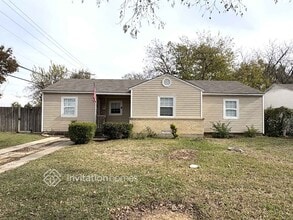 Building Photo - 102 Whitham St