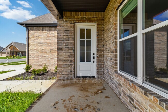 Foto del edificio - 980 Trestle Ln