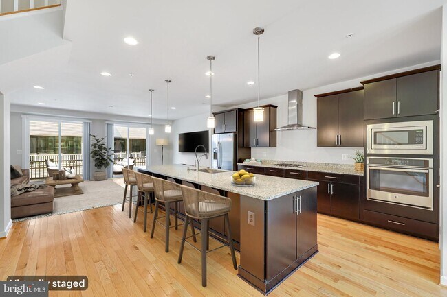 Building Photo - 43372 Whitehead Ter
