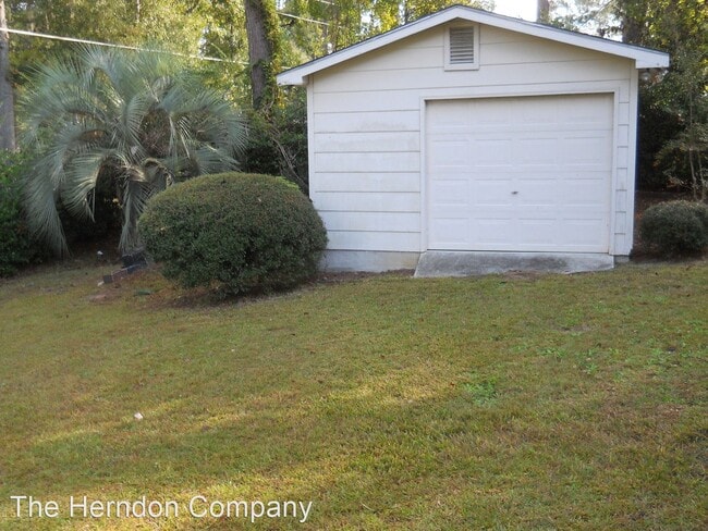 Building Photo - 4 br, 2.5 bath House - 2412 Winding Way