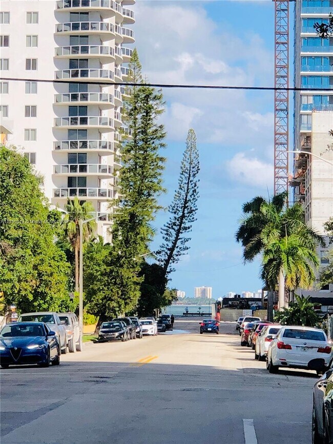 Foto del edificio - 2275 Biscayne Blvd Blvd