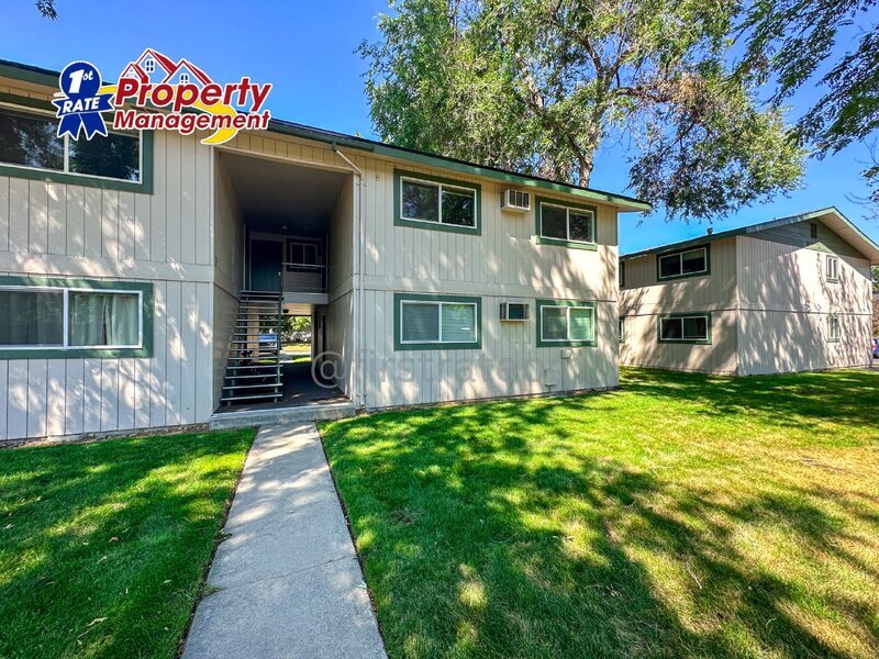 Primary Photo - 735 Belmont St