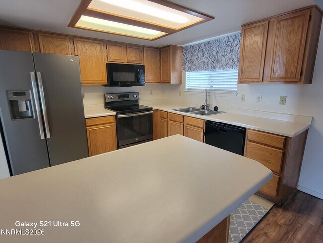 Foto del edificio - 404 Kathy Ave