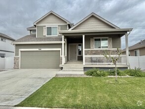 Building Photo - 906 Ashbrook Dr