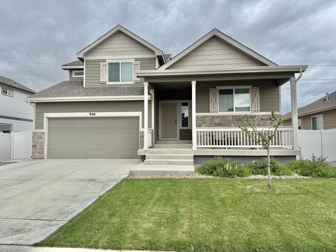 Foto principal - 906 Ashbrook Dr