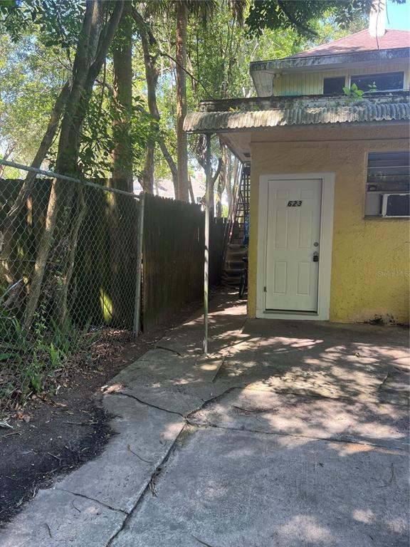 623 SE Wenona Ave, Ocala, FL 34471 Room for Rent in Ocala, FL