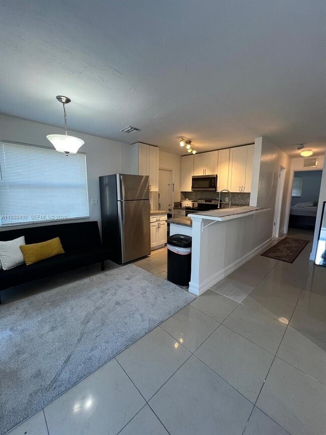 Foto del edificio - 2920 NW 11th Pl