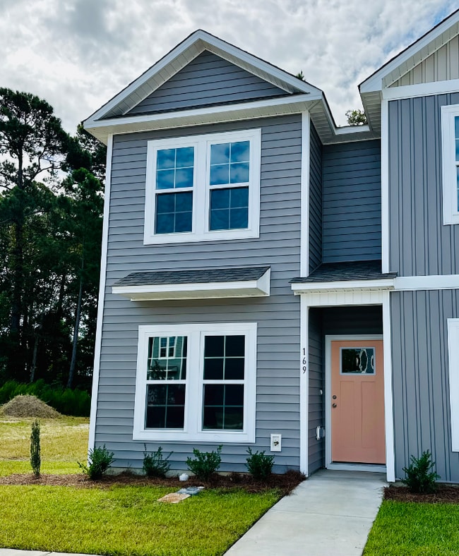 Building Photo - 169 Loren Rd