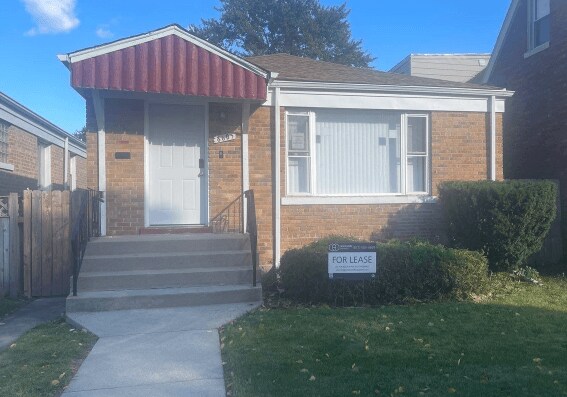 Primary Photo - Multiple Applications Received! - 8605 S H...