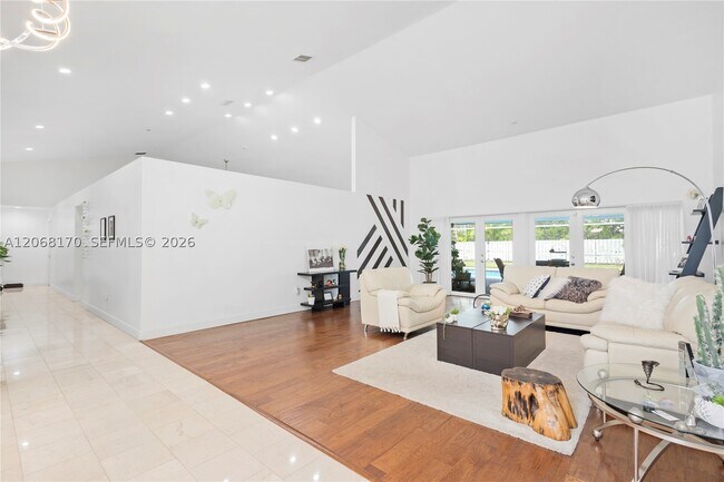 Foto del edificio - 9717 SW 111th Terrace
