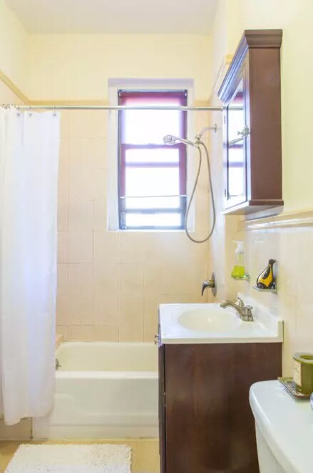 Primary Photo - 331 E 50th St