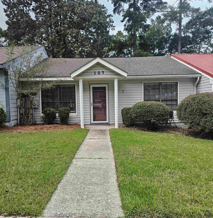 Foto principal - 107 Wrights Mill Cir