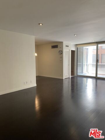 Building Photo - 131 N Gale Dr