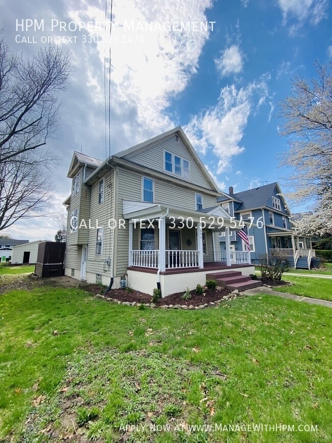 Foto del edificio - Welcome to 246 W Maple in Historic Downtow...