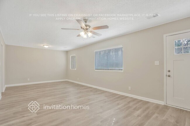 Foto del edificio - 2037 W Woodberry Ave