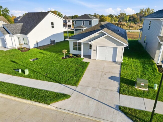 Building Photo - 2624 Frazier Lp