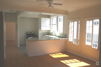 Building Photo - 1172 N Ardmore Ave