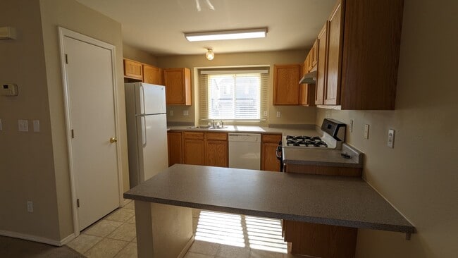 Building Photo - Beautiful 4 Bed 2 Bath in Peyton