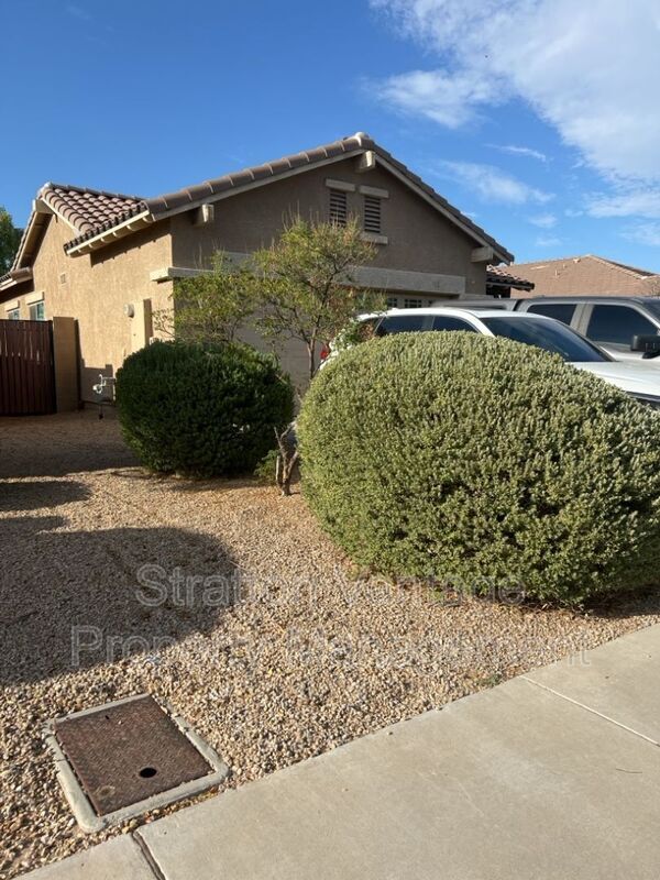 Building Photo - 11578 W Mountain View Dr