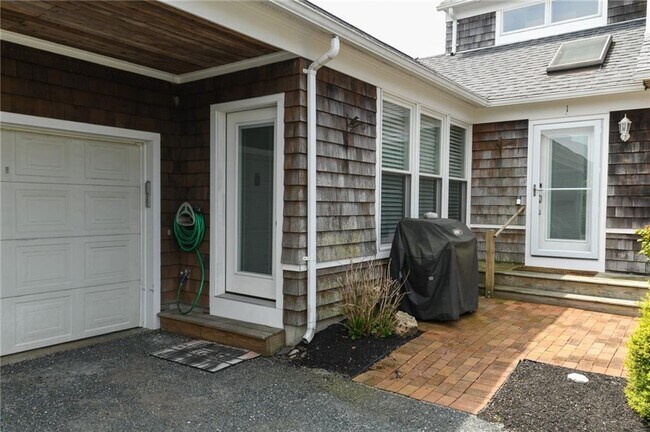 Foto del edificio - 1 Fox Dr