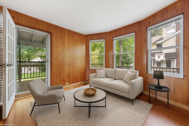 Foto del edificio - 53 Indian Field Rd