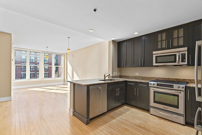 Foto del edificio - 1125 Maxwell Ln