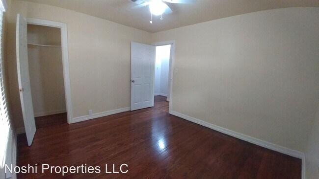 Foto del edificio - 2 br, 1 bath House - 127	Saint Clair Dr. E