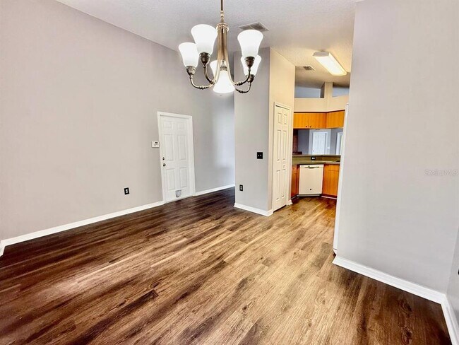 Foto del edificio - 6959 S Manhattan Ave