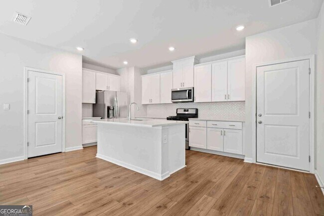 Foto del edificio - 279 Wells Cir