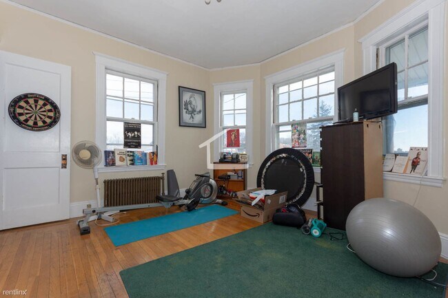 Foto del edificio - 6 br, 3 bath  - 5 Glenley Ter # 5