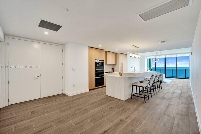 Foto del edificio - 900 N Ocean Blvd