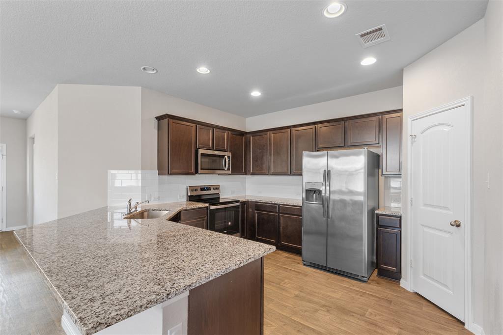 Foto del edificio - 116 Fair Anne Dr