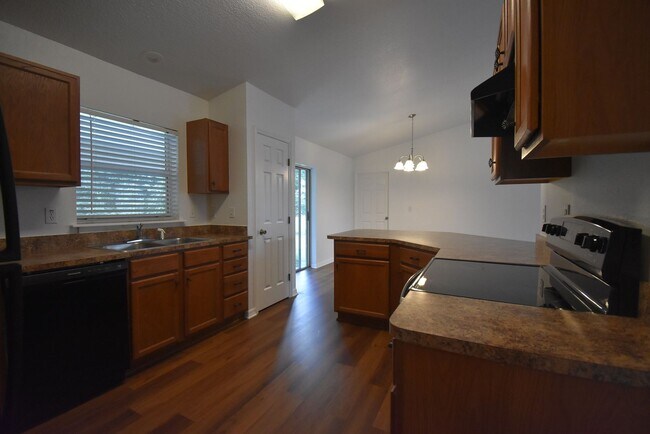 Foto del edificio - 3 Bedroom/2 Bathroom SFH in Silver Spring ...