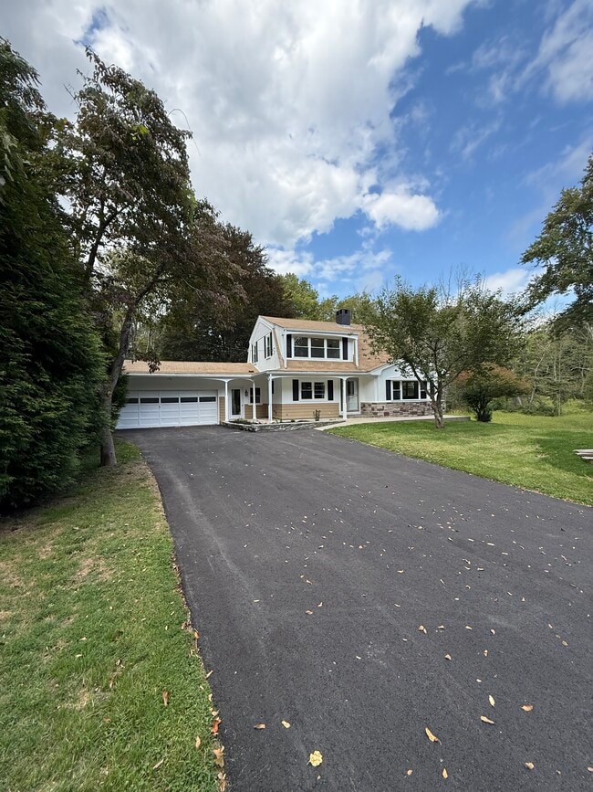 Building Photo - 62 Belfield Dr