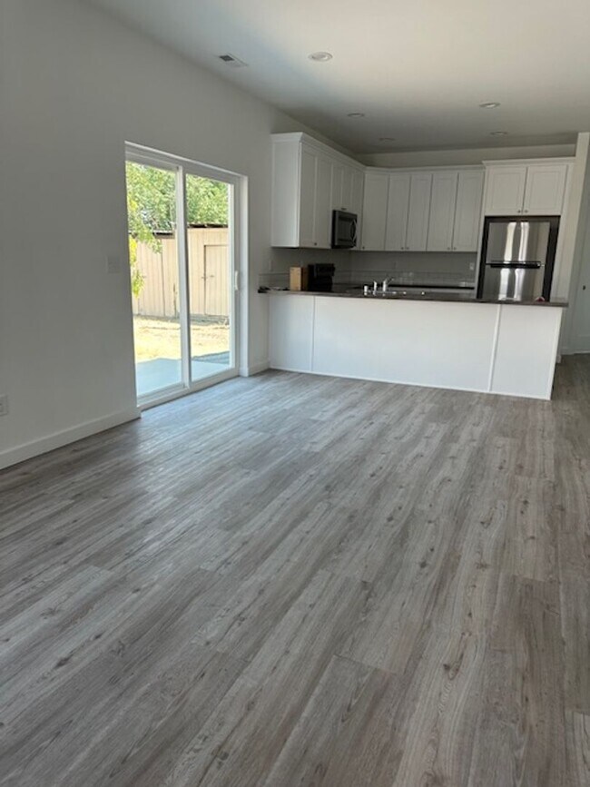 Foto del edificio - 2719 W Peninsula Dr