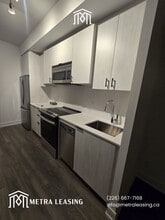 Building Photo - 1350 Ellesmere Rd