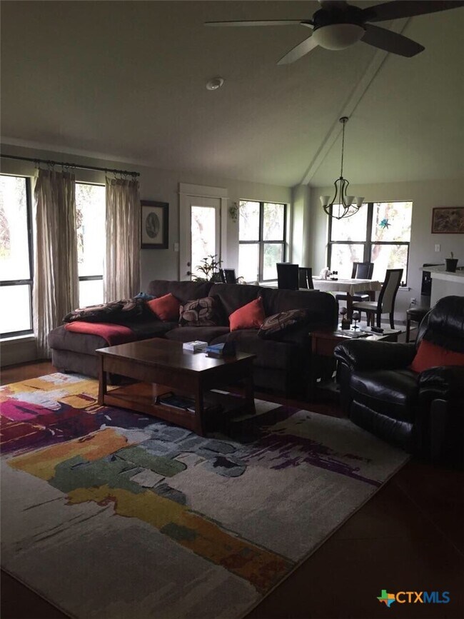 Foto del edificio - 2046 Mulberry Cir