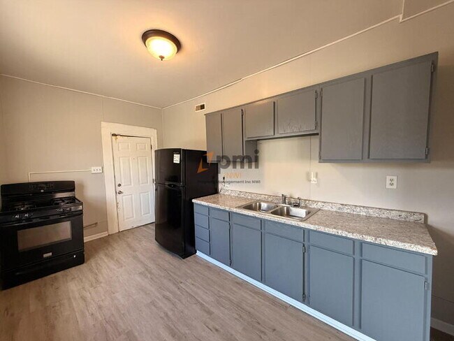 Foto del edificio - 672 Connecticut St