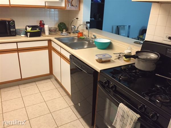 Fotografía del edificio - 1025 N Sterling Ave