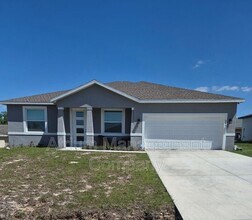 Building Photo - 642 Desmoines Ct
