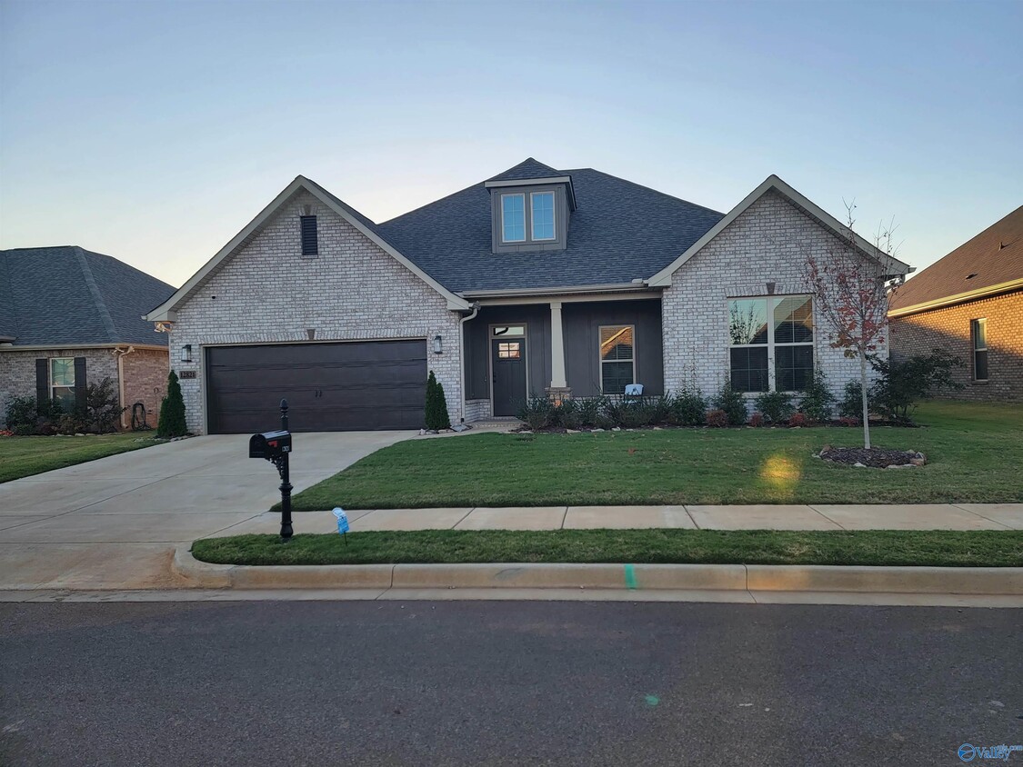 12821 Hudbug Dr, Madison, AL 35756 House for Rent in Madison, AL